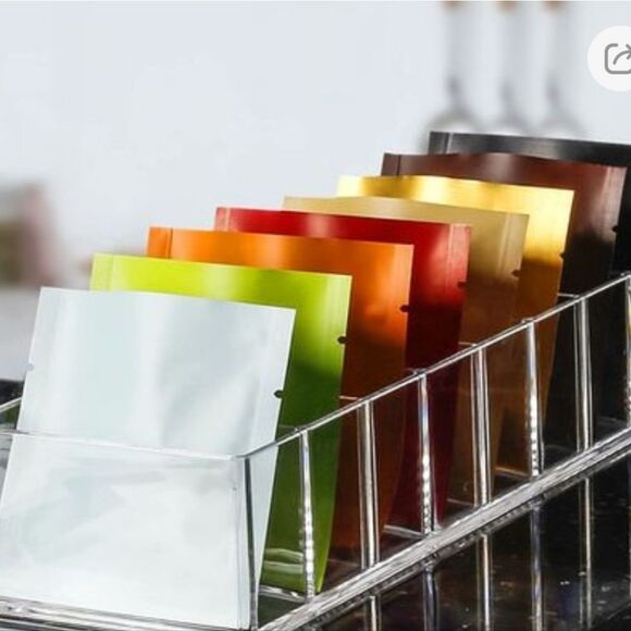 Clearly Chic Acrylic 8-Compartment Cosmetic Tray - Picture 3 of 7